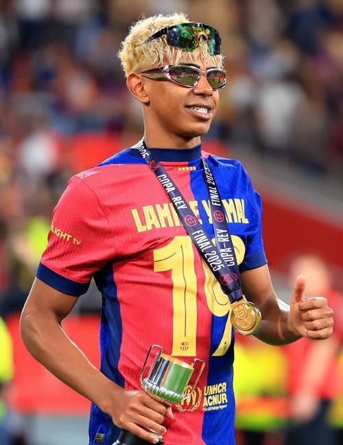 皇家奥维耶多vs巴列卡诺：龙东、卡索拉首发，勒热纳、塞尔希奥-卡梅略出战（皇家奥维耶多迎战巴列卡诺：龙东、卡索拉先发，勒热纳与塞尔希奥-卡梅略出场）