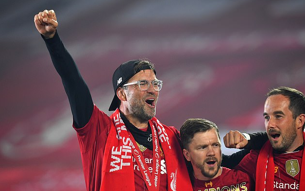 火箭109-112惜败掘金，约基奇34+10+9率队客场取胜（约基奇34+10+9发威，掘金客场112-109险胜火箭）