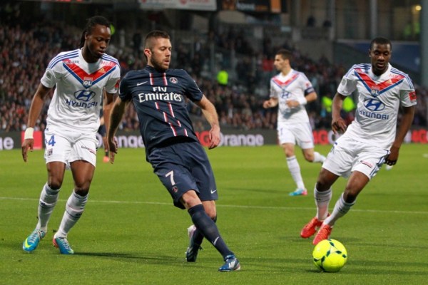 球星自曝每日训练 8 小时，坚持令人动容（每日苦练8小时，球星的坚持令人动容）