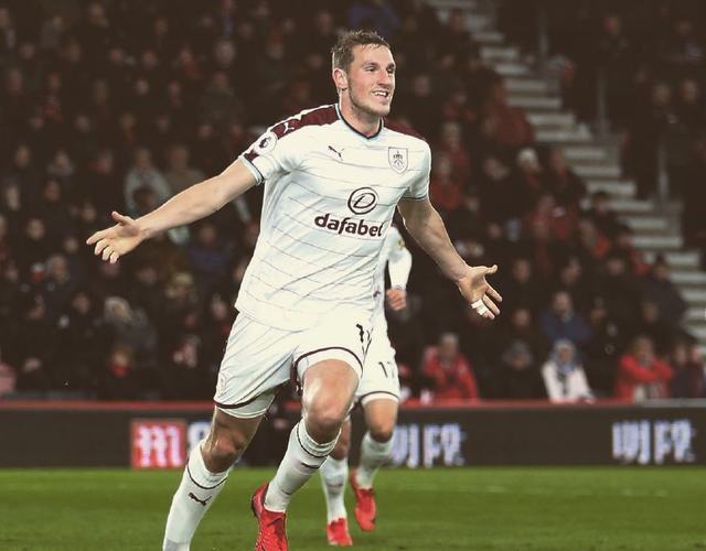 官方：邓弗里斯退出本期国家队集训，将直接返回俱乐部（官方：邓弗里斯已退出本期国家队集训，直接回归俱乐部）