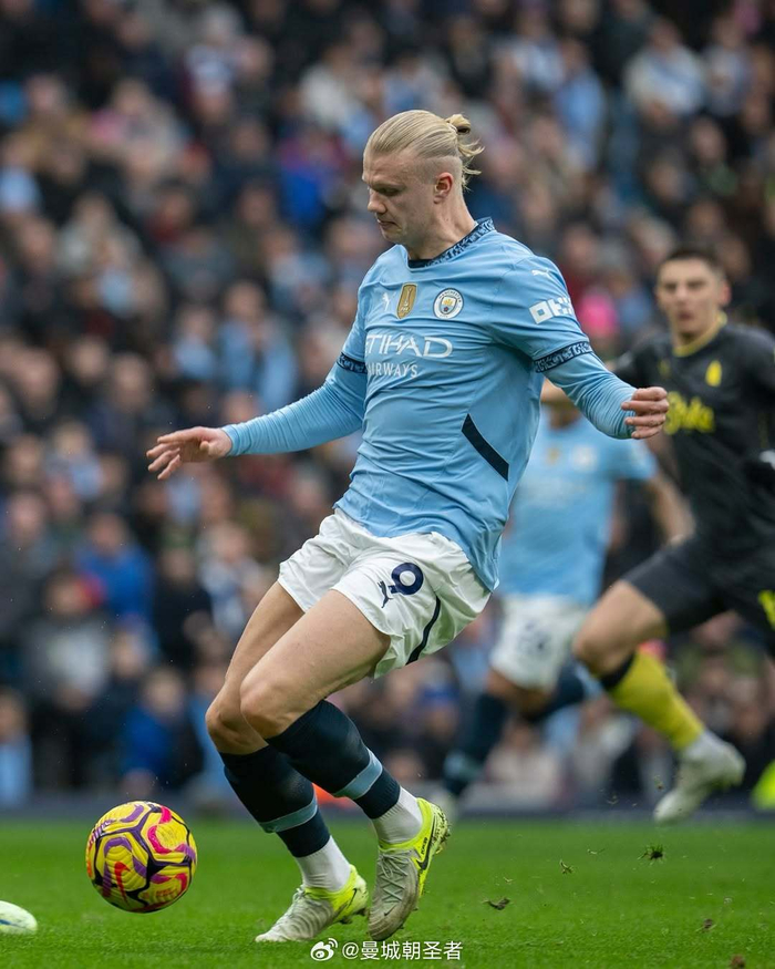 意媒：比萨PK帕尔马既是6分战，更是“重量级”中锋对决（意媒：比萨战帕尔马，这不仅是6分卡位战，还是重量级中锋巅峰对决）