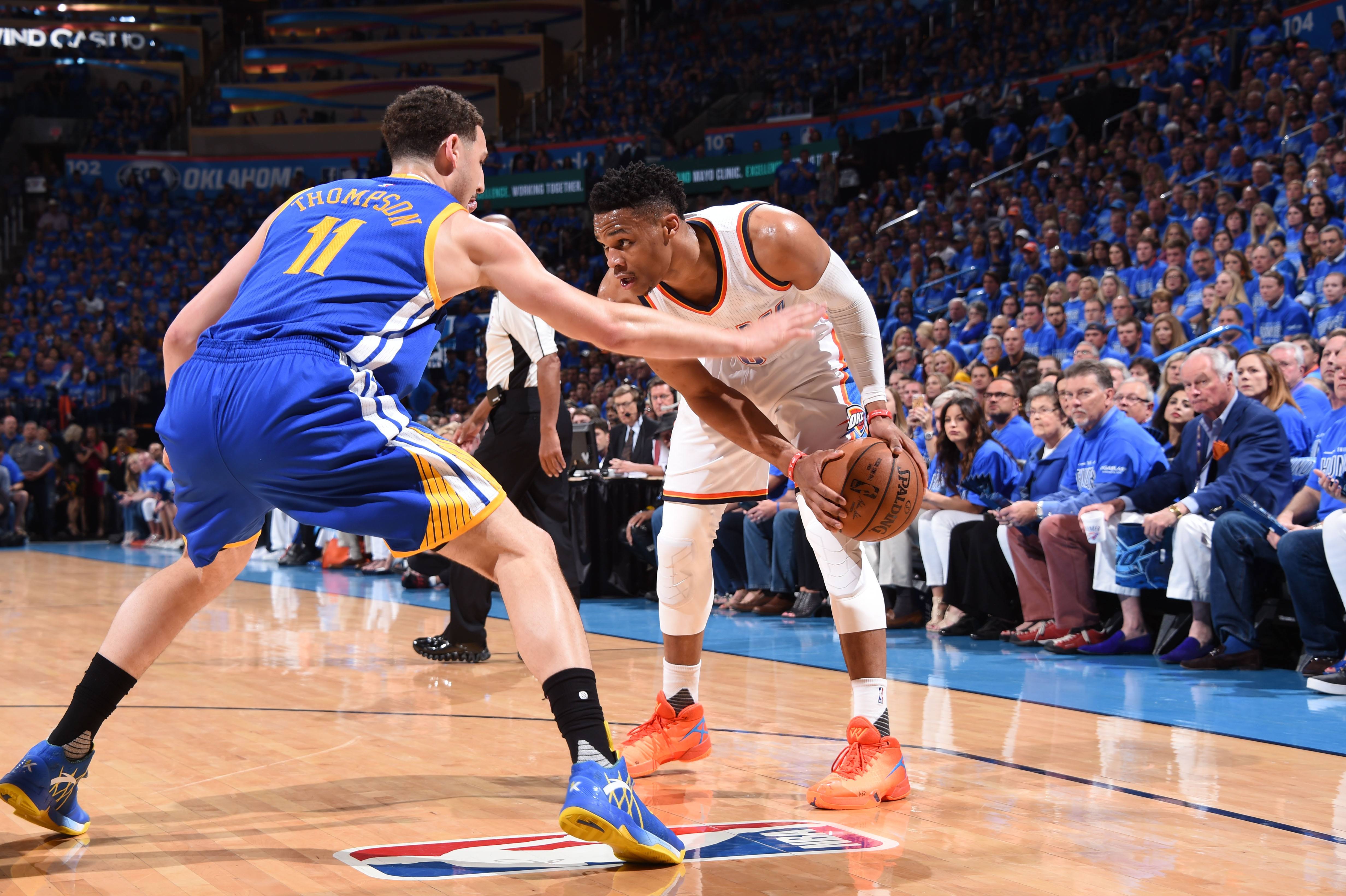 杰克-奥布赖恩：为了防范“客场盗贼”，我购买德牧保护家人（杰克·奥布赖恩为防“客场盗贼”购入德牧，守护家人）