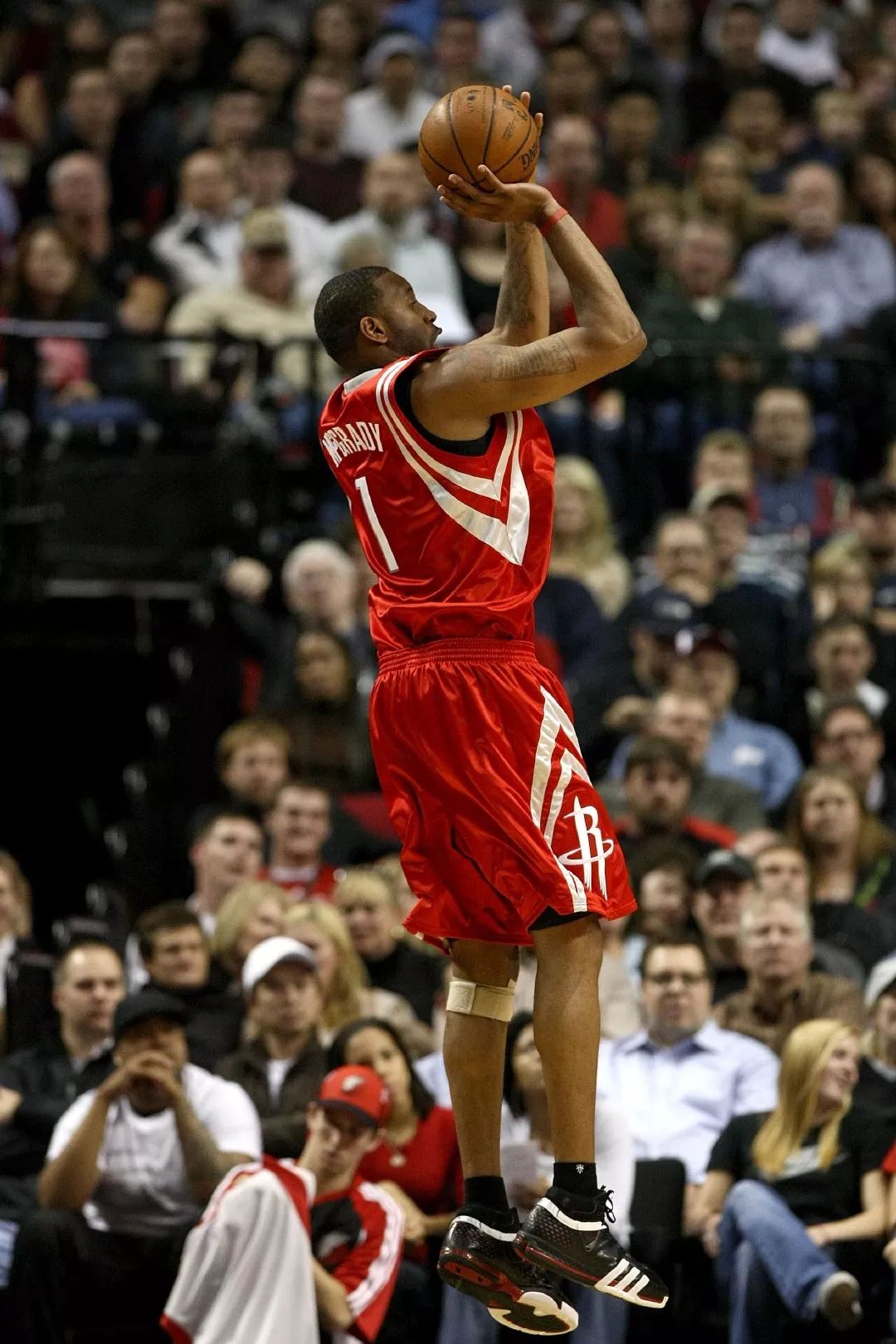 米兰0比1不敌拉齐奥，连续第二年在奥林匹克球场止步意大利杯（米兰0-1负拉齐奥，连续两年在奥林匹克球场无缘意大利杯）