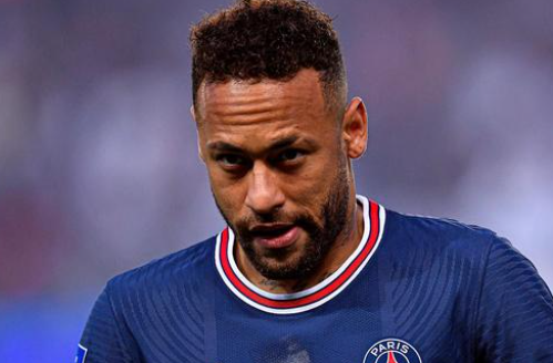 莱切0-0维罗纳，两队各拿一分（莱切与维罗纳互交白卷，各取一分）